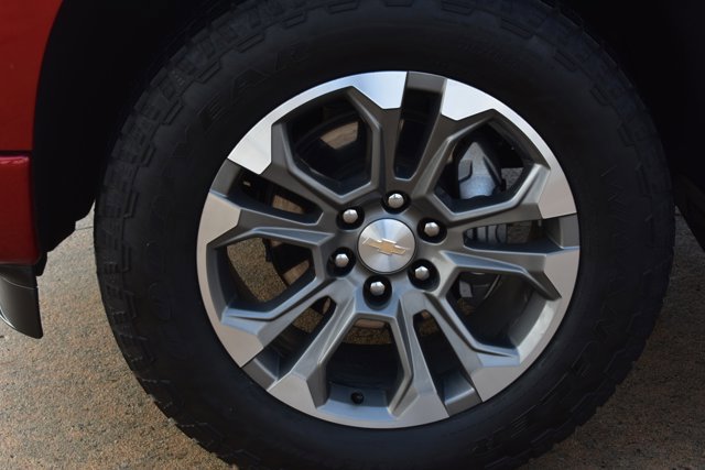 Used 2024 Chevrolet Silverado 1500 High Country w/ Technology Package image 11