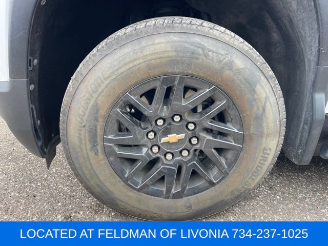 Used 2024 Chevrolet Silverado EV W/T image 5