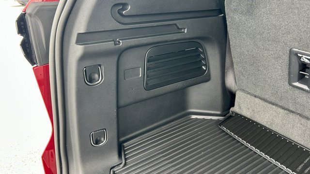 Certified 2024 Chevrolet Traverse RS image 15