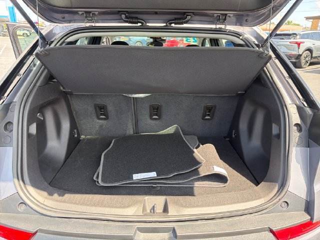 Certified 2023 Chevrolet Bolt EUV LT w/ Driver Confidence Package FWD image 22