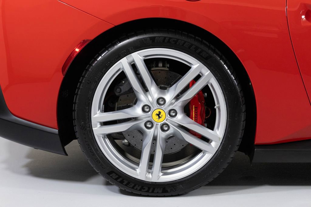 Used 2020 Ferrari Portofino image 19