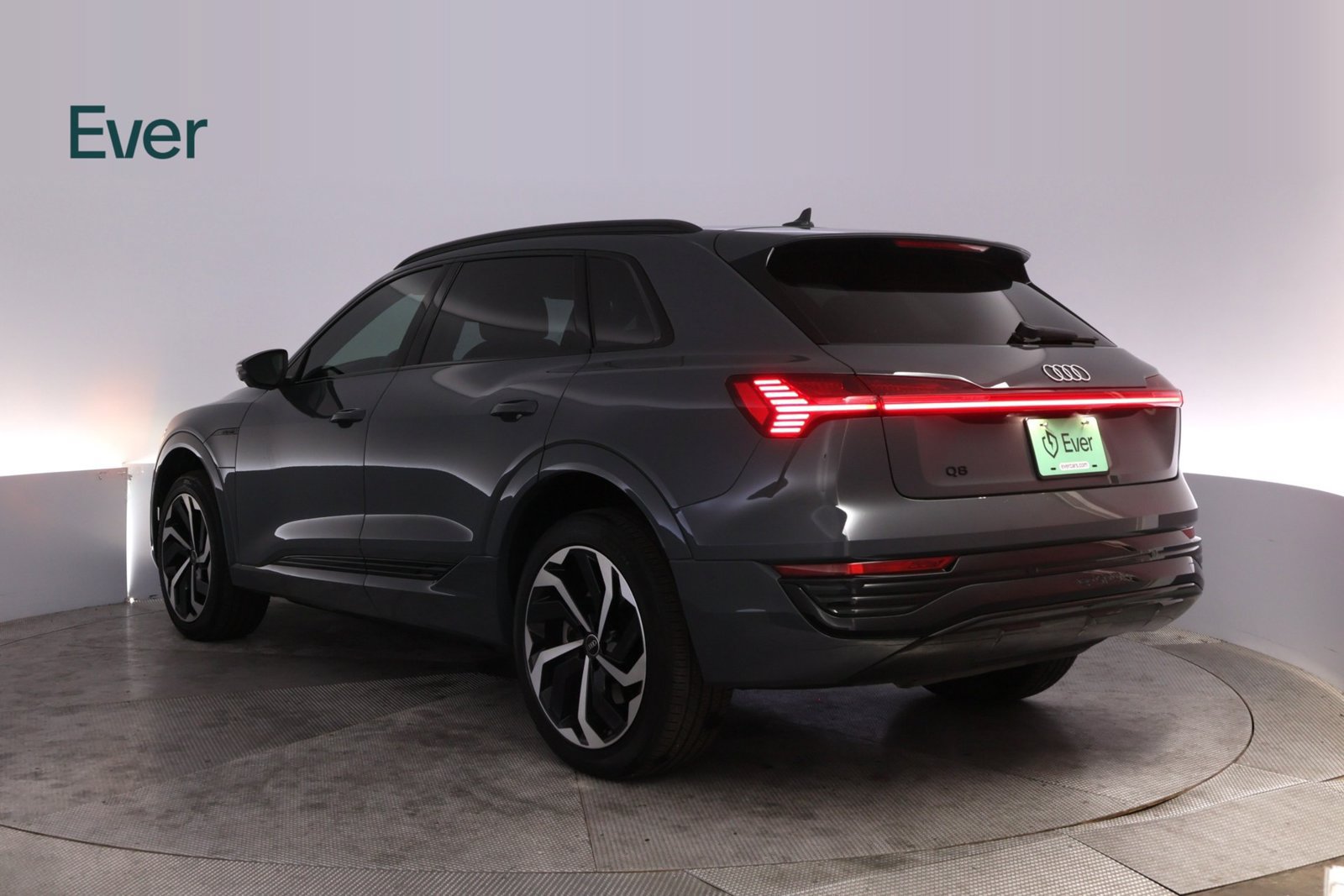 Used 2024 Audi Q8 e-tron Premium Plus w/ Prestige Package AWD/4WD image 17