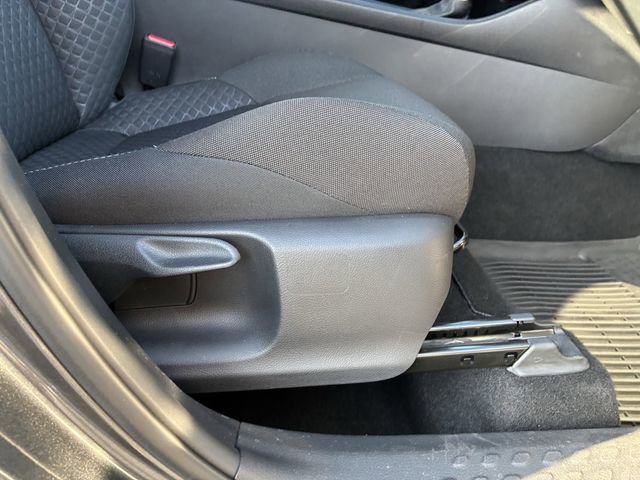 Used 2021 Toyota C-HR LE FWD image 12