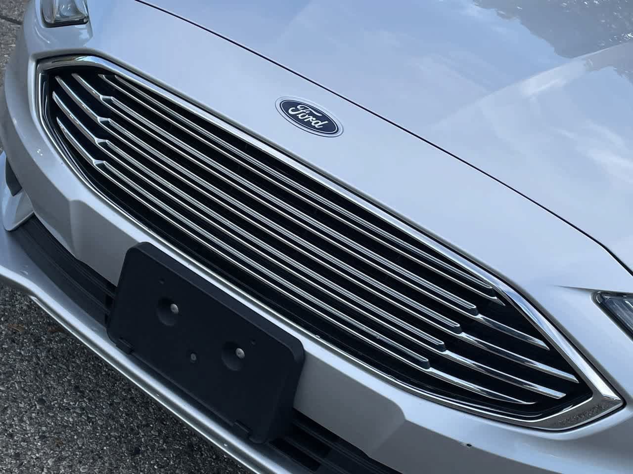Used 2018 Ford Fusion SE FWD image 30