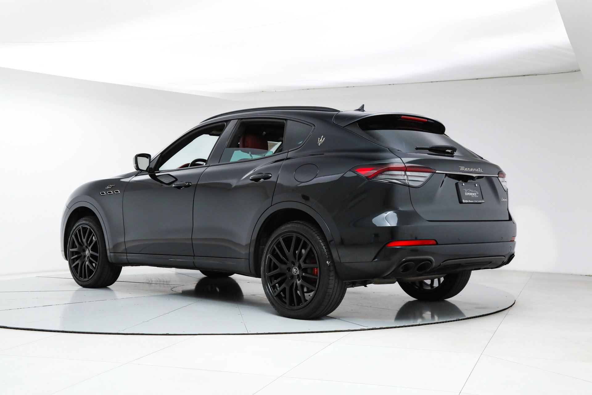 Certified 2022 Maserati Levante GT image 3