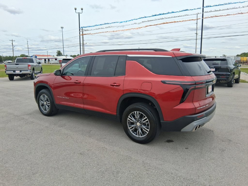 Used 2024 Chevrolet Traverse LT AWD/4WD image 10
