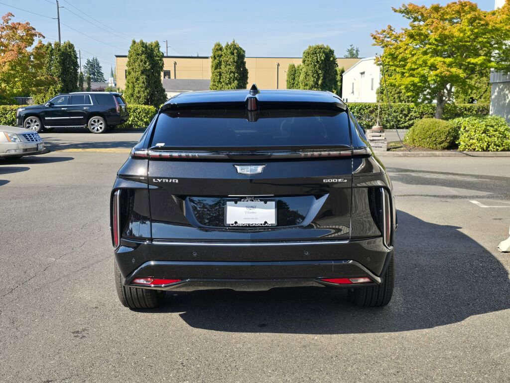 New 2026 Cadillac Lyriq Luxury image 5