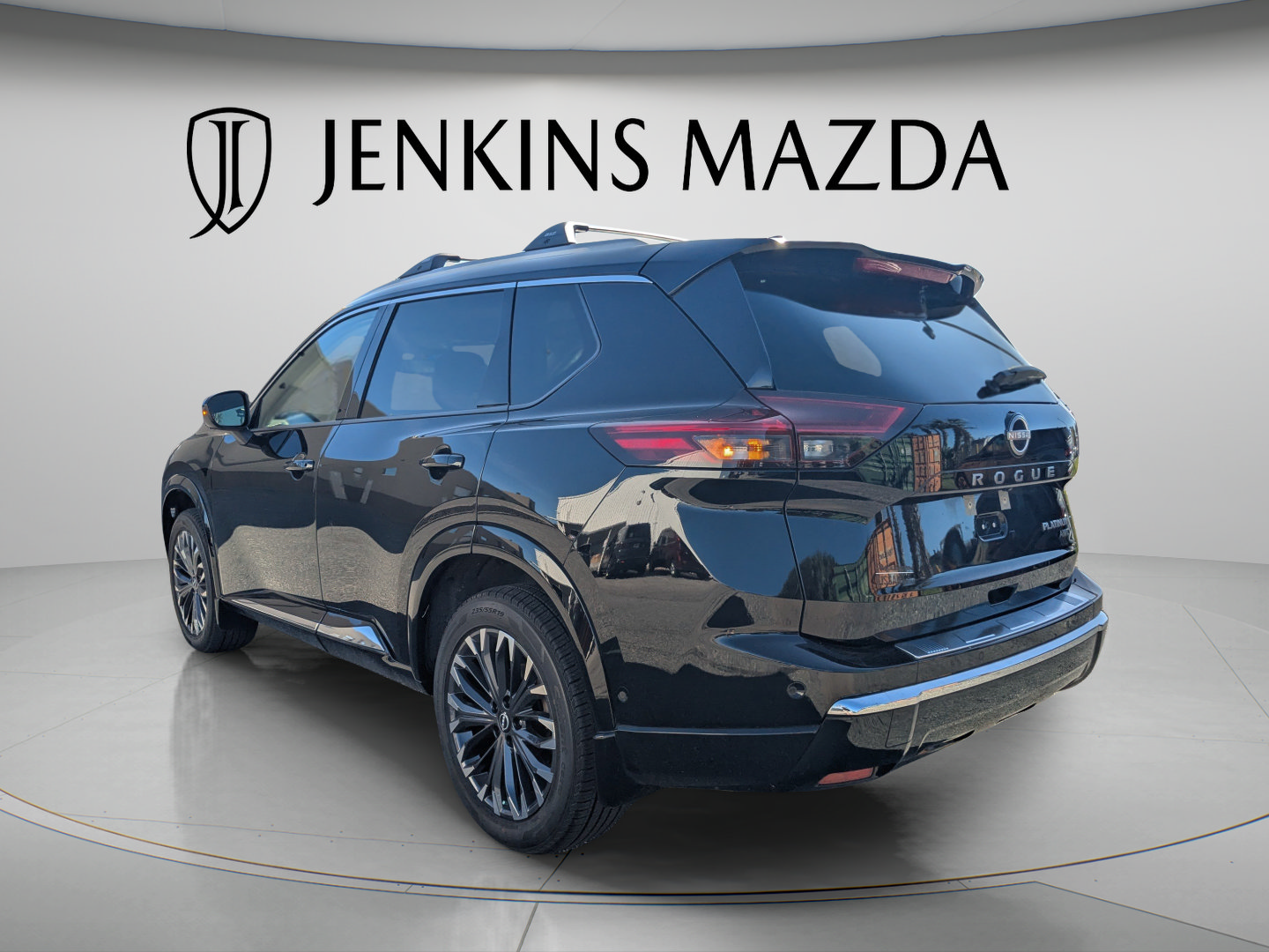 Used 2025 Nissan Rogue Platinum w/ Platinum Premium Package AWD/4WD image 5
