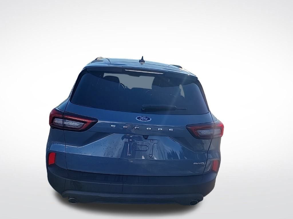 Used 2025 Ford Escape ST-Line image 5