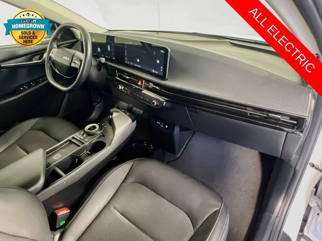Certified 2025 Kia EV6 Light RWD image 29
