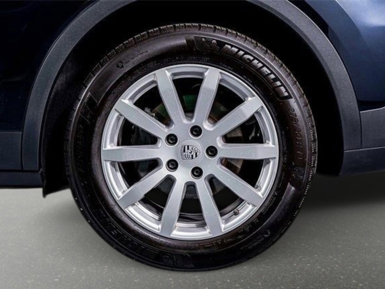 Used 2022 Porsche Cayenne S image 19