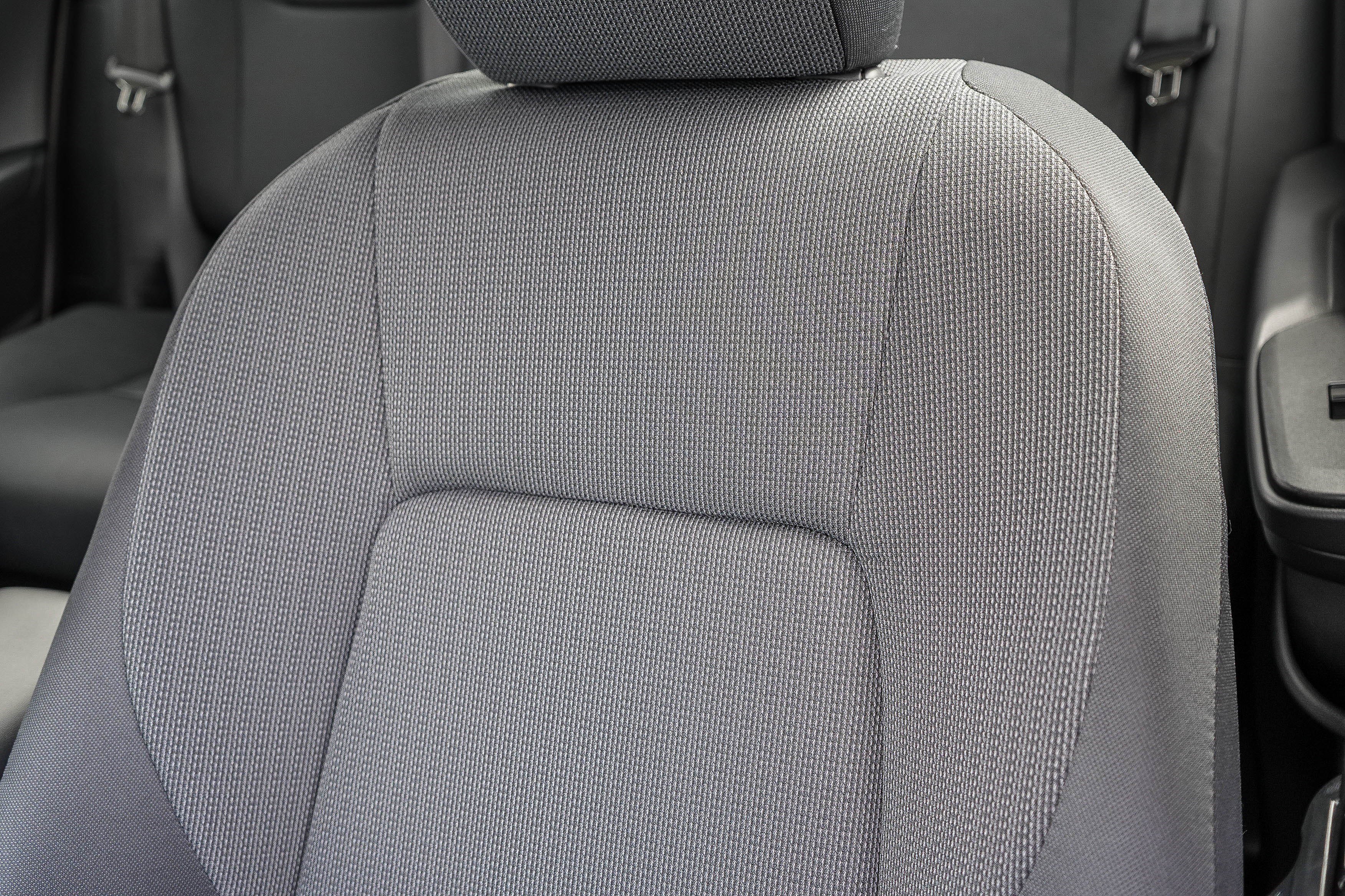 New 2027 Toyota Prius LE FWD image 28