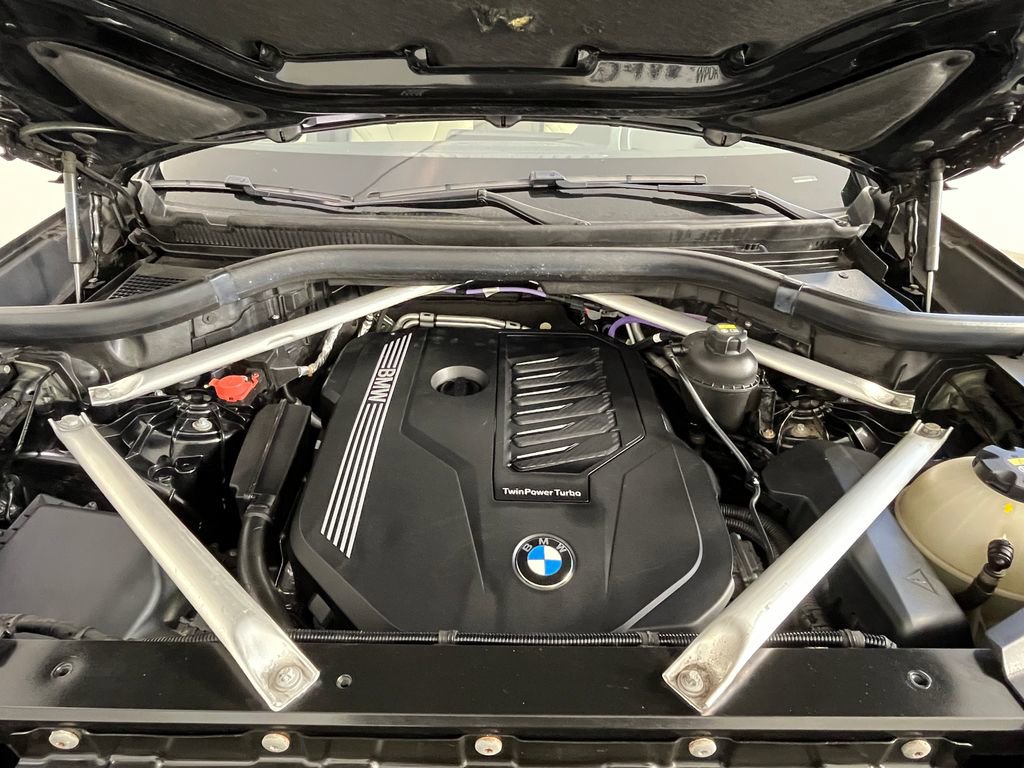 Used 2022 BMW X5 xDrive40i w/ Premium Package image 13