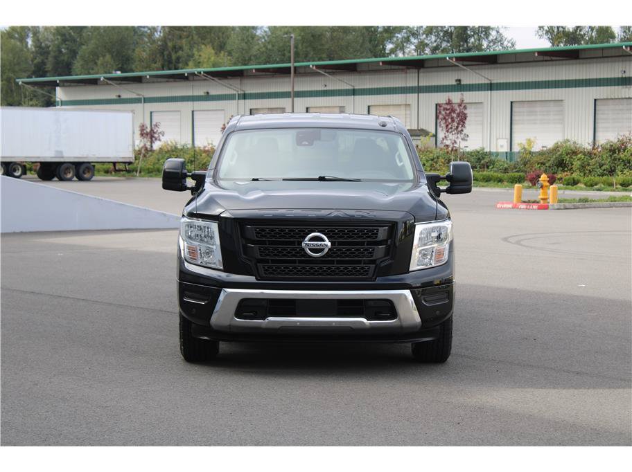 Used 2021 Nissan Titan SV w/ SV Convenience Package AWD/4WD image 5