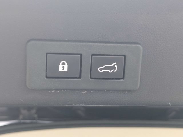 Used 2022 Subaru Ascent Touring AWD/4WD image 11