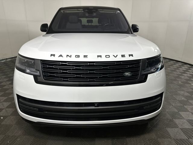 Used 2022 Land Rover Range Rover SE image 8