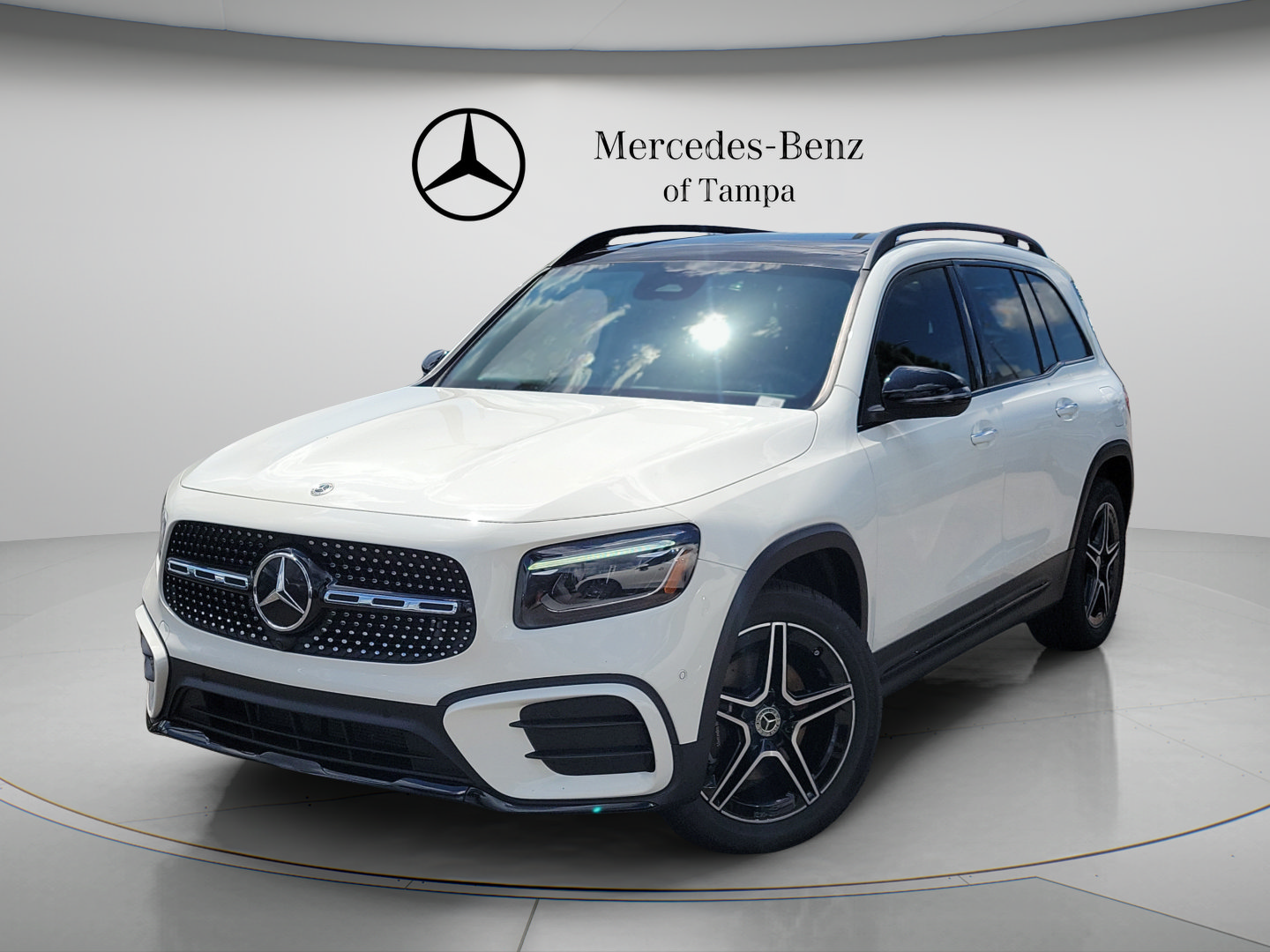 Certified 2024 Mercedes-Benz GLB 250 image 1