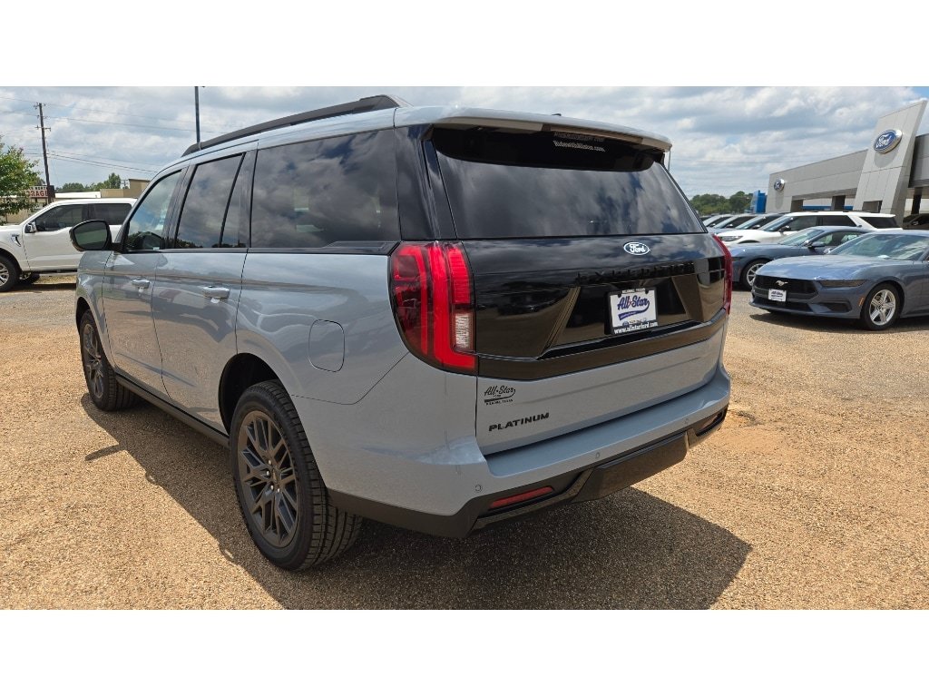 New 2027 Ford Expedition Platinum w/ Stealth Appearance Package AWD/4WD image 3