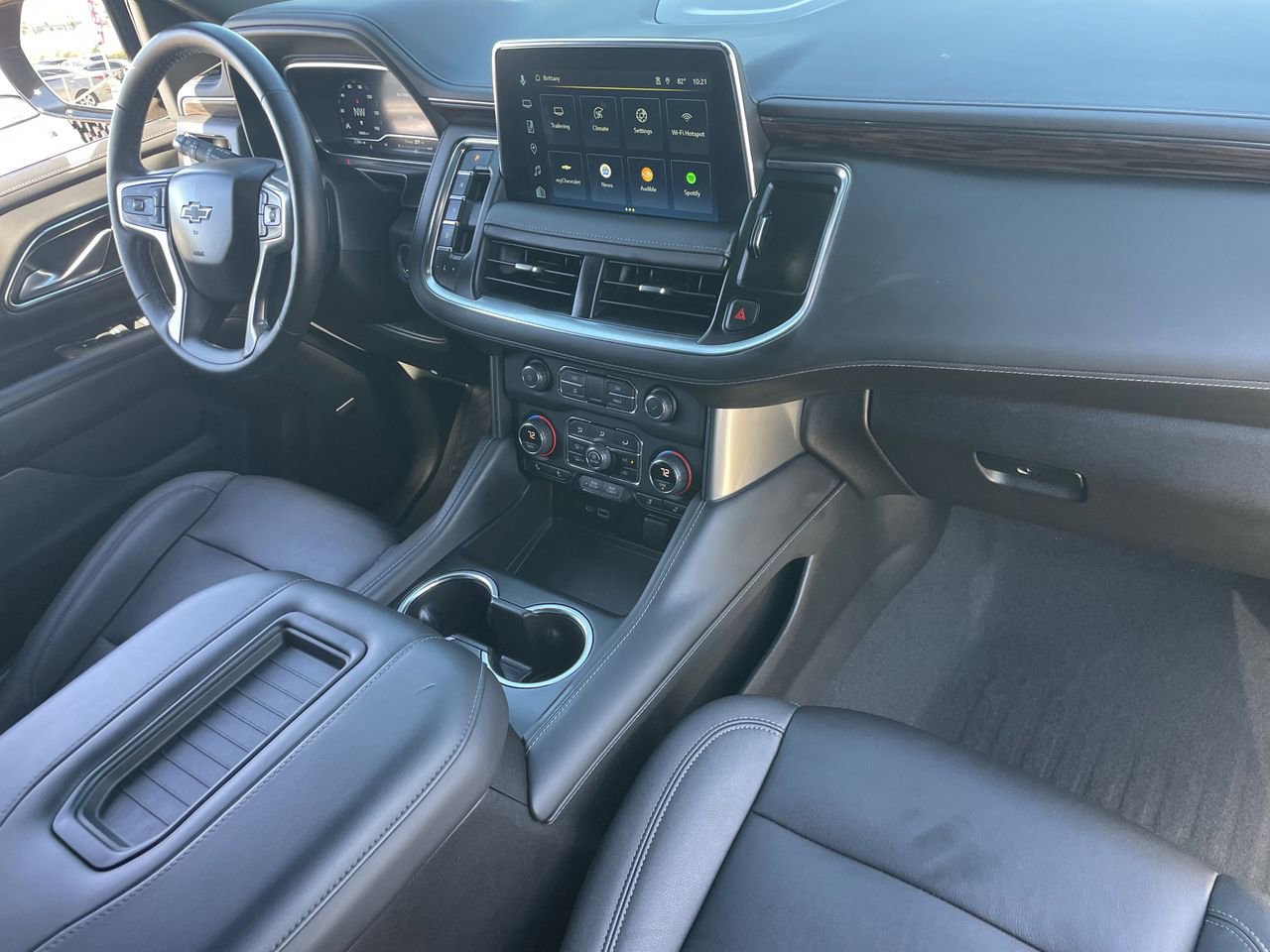 Used 2022 Chevrolet Tahoe Z71 w/ Z71 Off-Road Package image 12