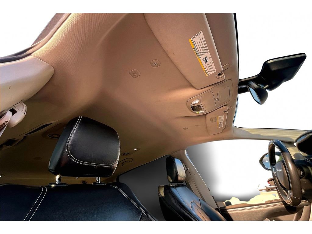 Used 2022 Chrysler Pacifica Touring-L image 23