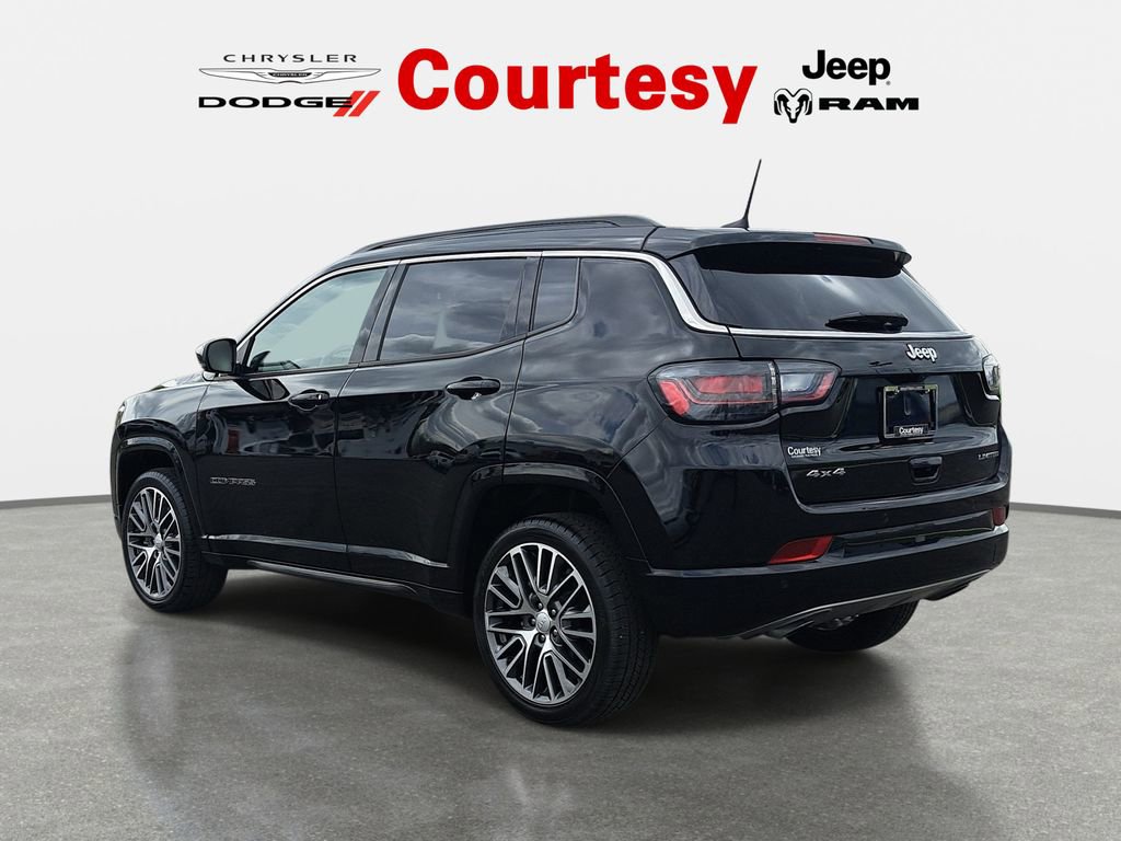 Certified 2023 Jeep Compass Limited w/ Elite Group AWD/4WD image 7