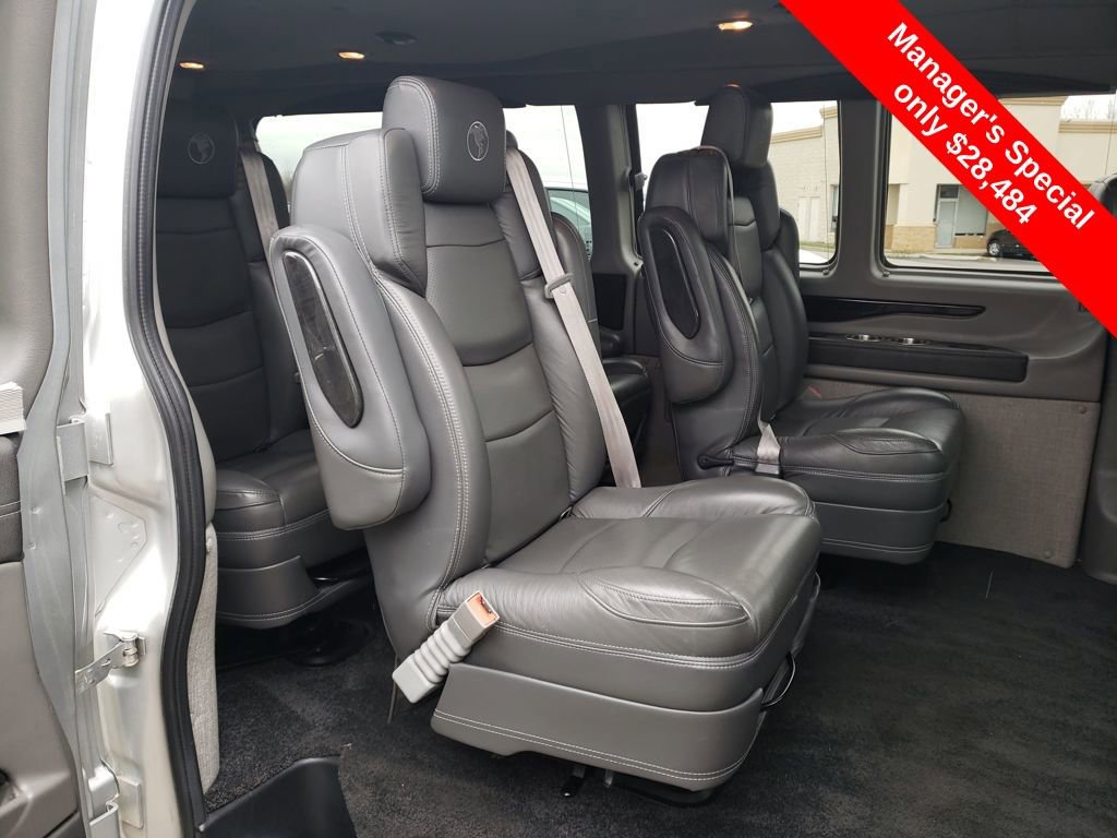 Used 2023 Chevrolet Express 2500 Extended image 23