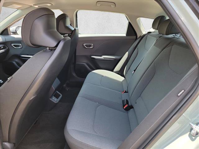 Used 2025 Kia K4 FWD image 14