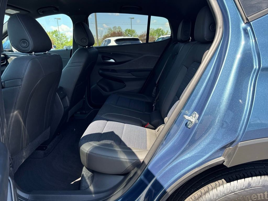 Used 2024 Buick Envista Sport Touring w/ Convenience I Package FWD image 17