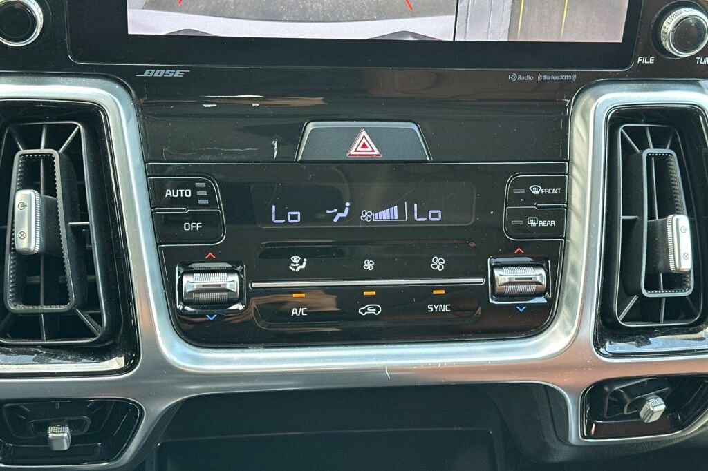 Certified 2021 Kia Sorento SX Prestige AWD/4WD image 23