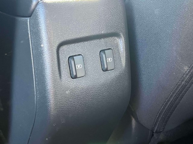 Used 2024 Nissan Kicks SV FWD image 14