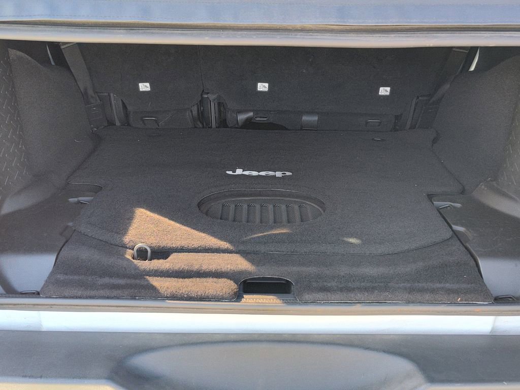 Used 2017 Jeep Wrangler Unlimited Sport w/ Quick Order Package 24S AWD/4WD image 9