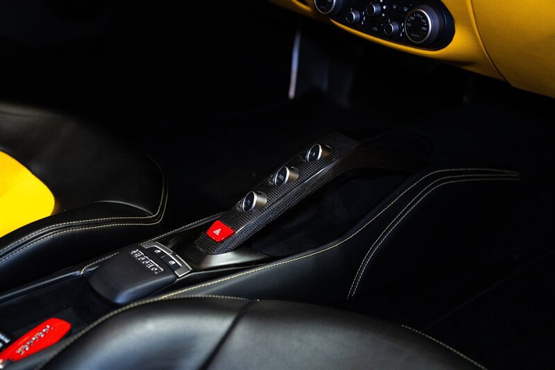 Used 2016 Ferrari 488 GTB RWD image 18