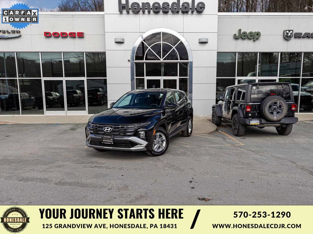 Used 2025 Hyundai Tucson SE