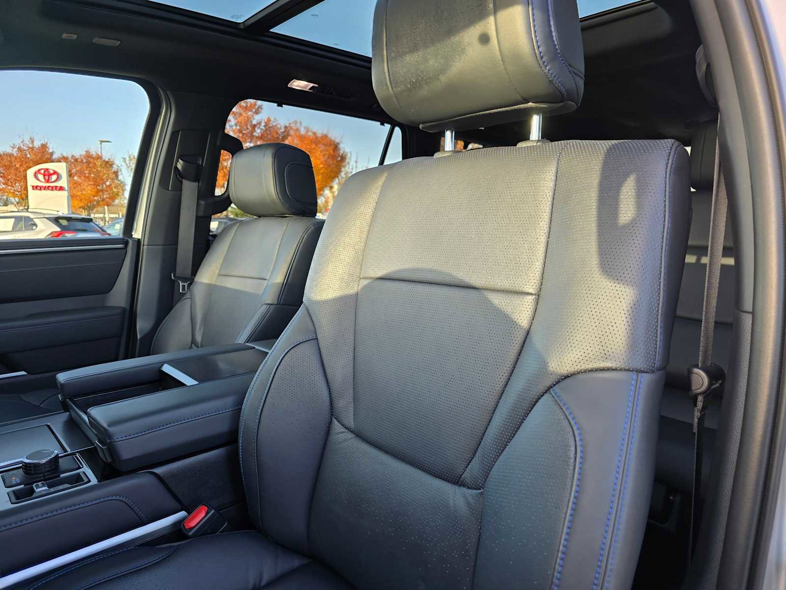 Certified 2025 Toyota Sequoia Platinum image 24