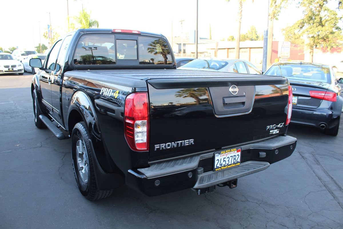 Used 2013 Nissan Frontier PRO-4X AWD/4WD image 5