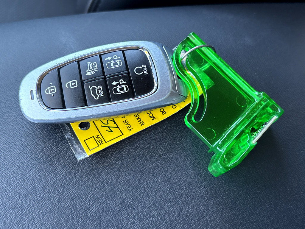 Used 2022 Hyundai Santa Fe Limited image 34