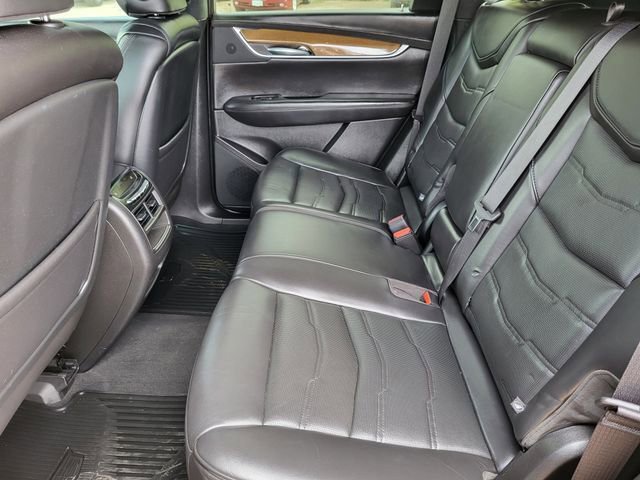Used 2019 Cadillac XT5 Platinum AWD/4WD image 22
