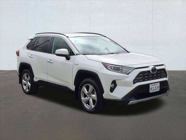 Used 2020 Toyota RAV4 Limited AWD/4WD image 3