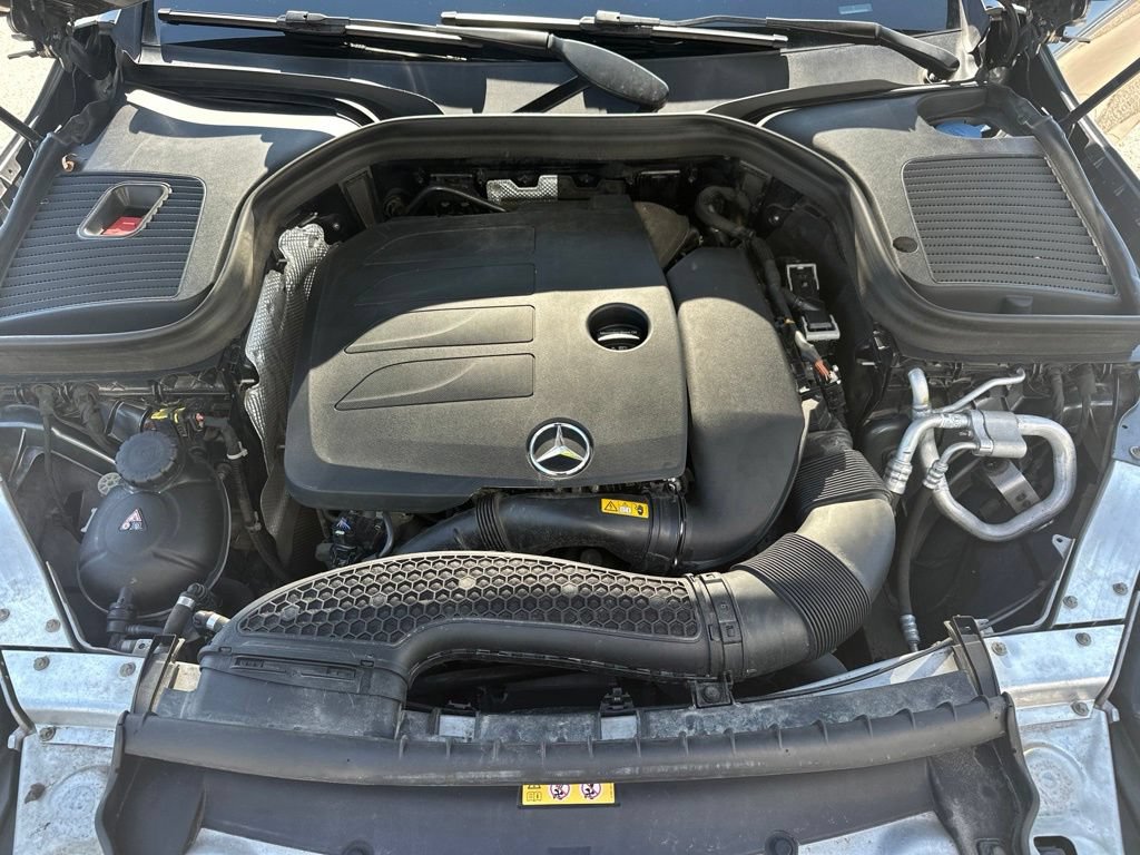 Used 2021 Mercedes-Benz GLC 300 4MATIC image 28