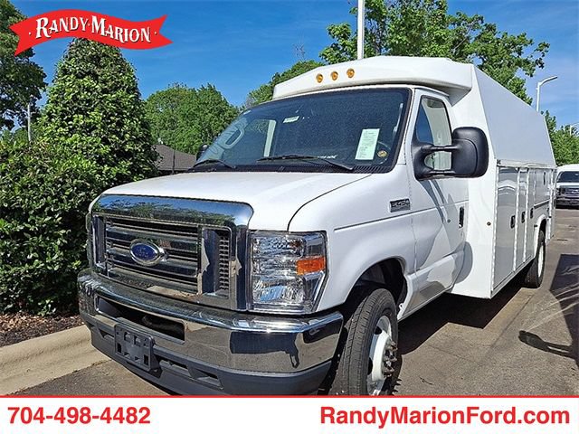 New 2024 Ford E-450 and Econoline 450 Super Duty w/ Power Windows & Locks Group RWD image 1