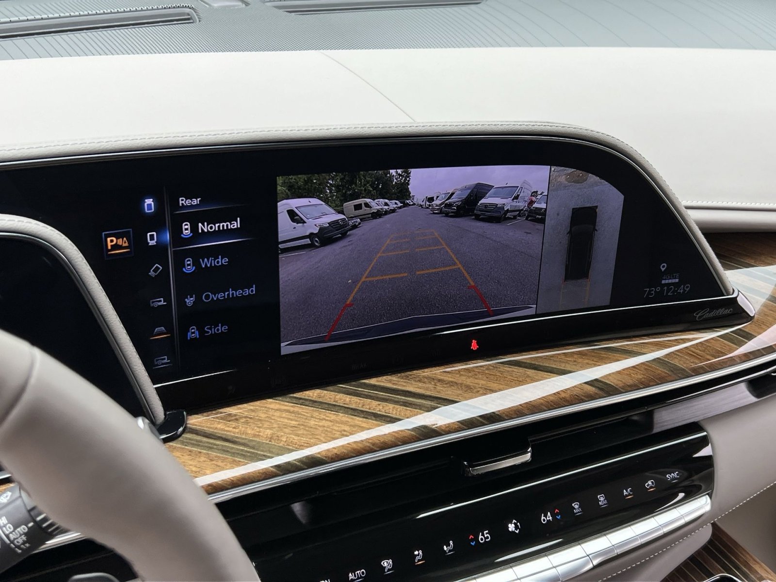 Used 2022 Cadillac Escalade Sport Platinum w/ LPO, ONYX Package image 17