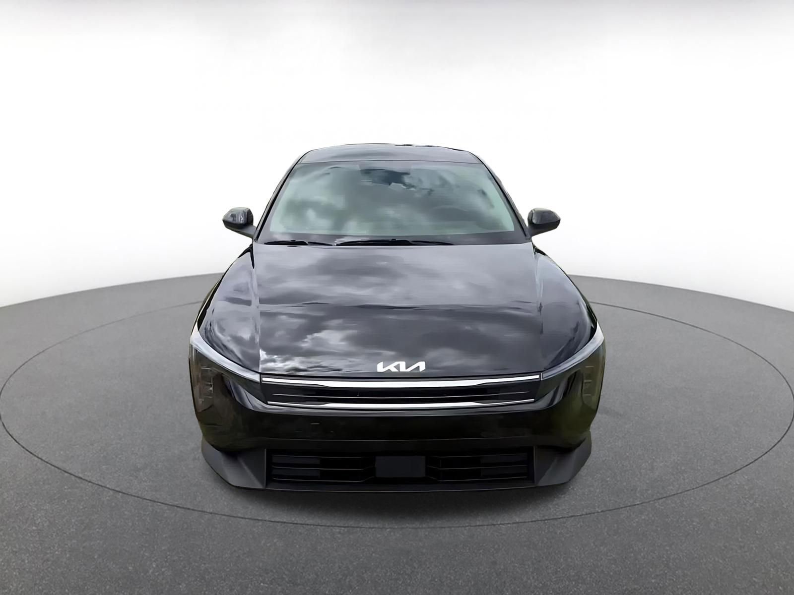 Used 2025 Kia K4 FWD image 4