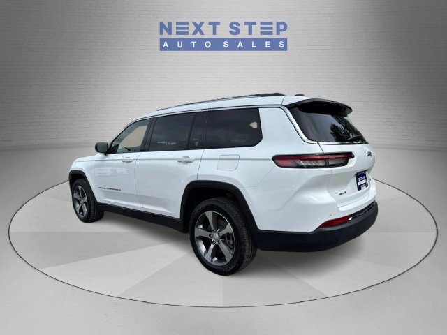 Used 2023 Jeep Grand Cherokee L Limited w/ Luxury Tech Group II AWD/4WD image 5