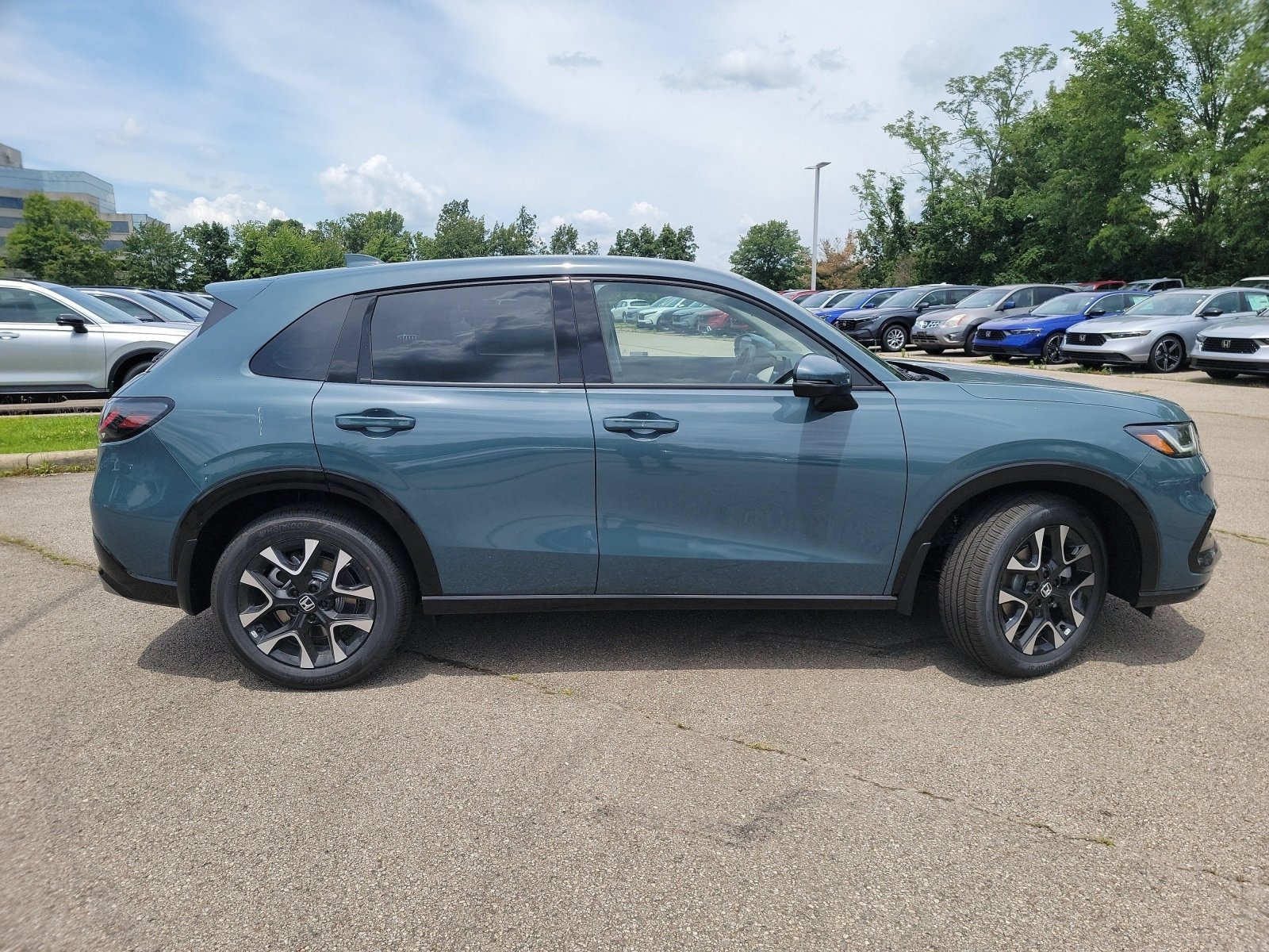 New 2027 Honda HR-V EX-L image 28