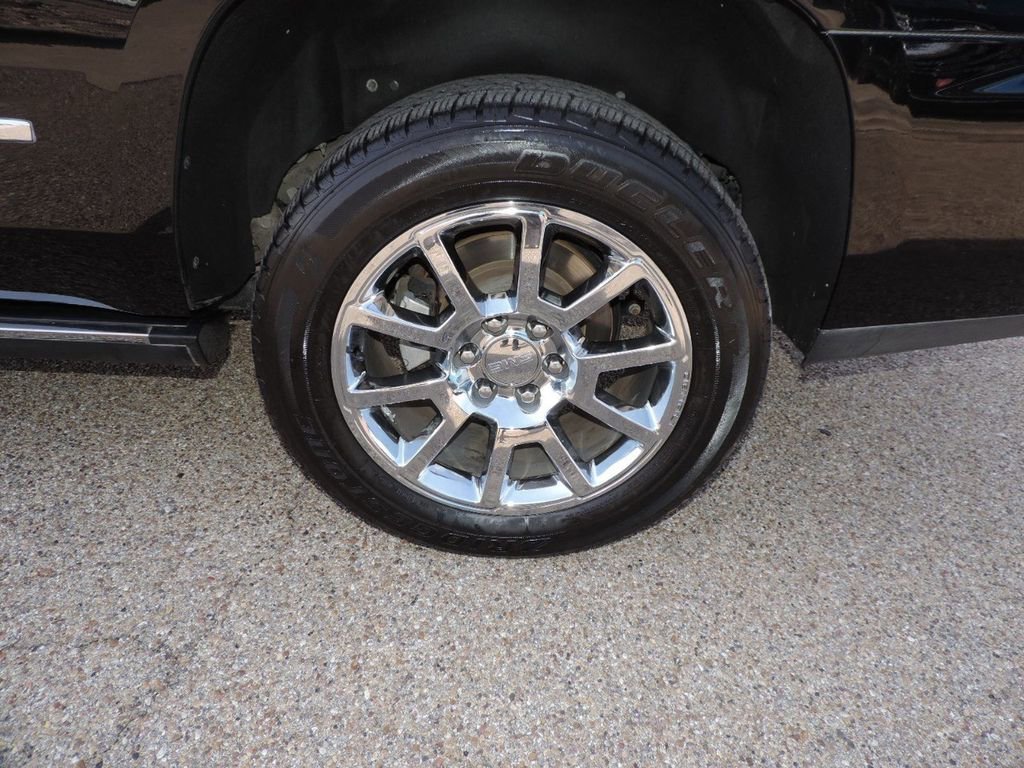 Used 2018 GMC Yukon Denali w/ Open Road Package AWD/4WD image 15