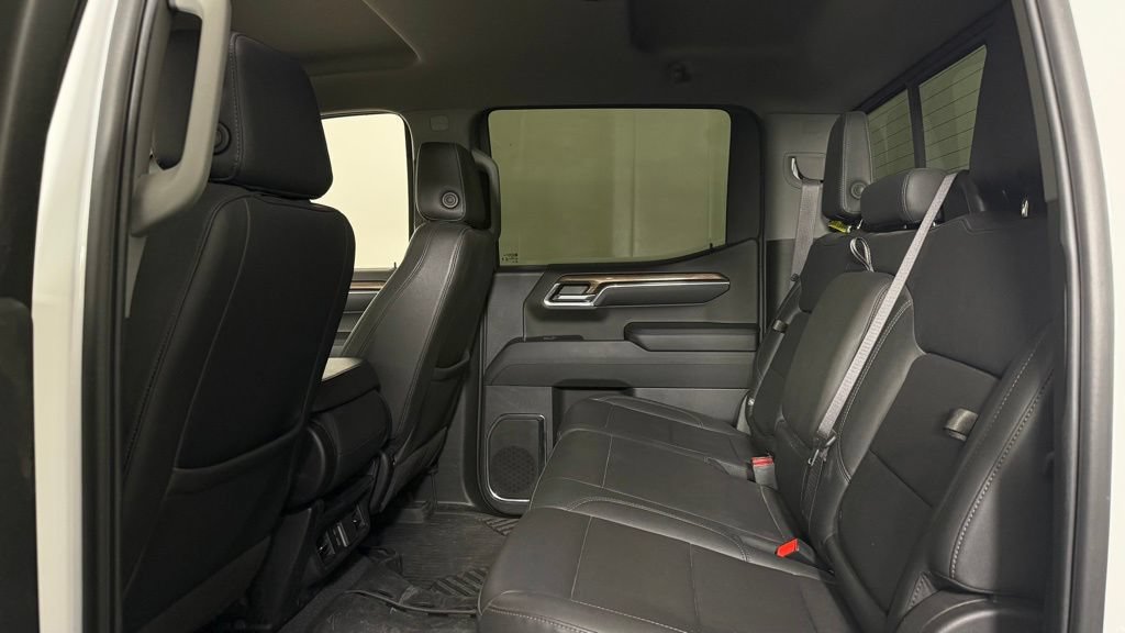 Used 2024 Chevrolet Silverado 1500 LT AWD/4WD image 26