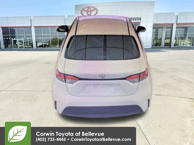 Used 2025 Toyota Corolla LE image 5