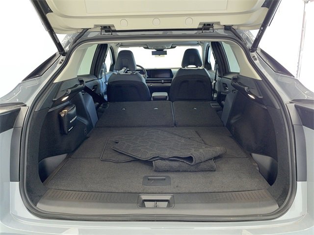 Certified 2025 Nissan Ariya Platinum image 16