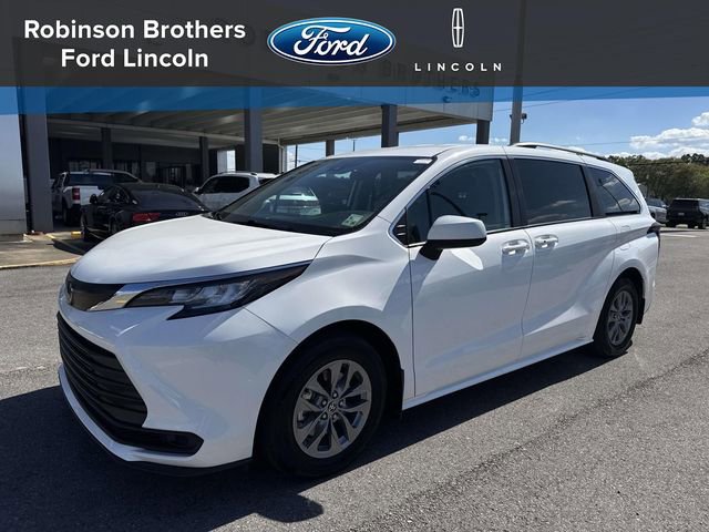 Used 2022 Toyota Sienna LE