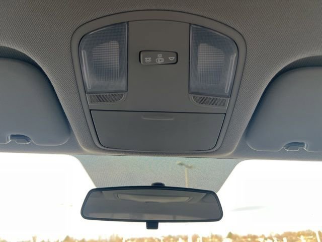 Used 2017 Hyundai Elantra SE image 17